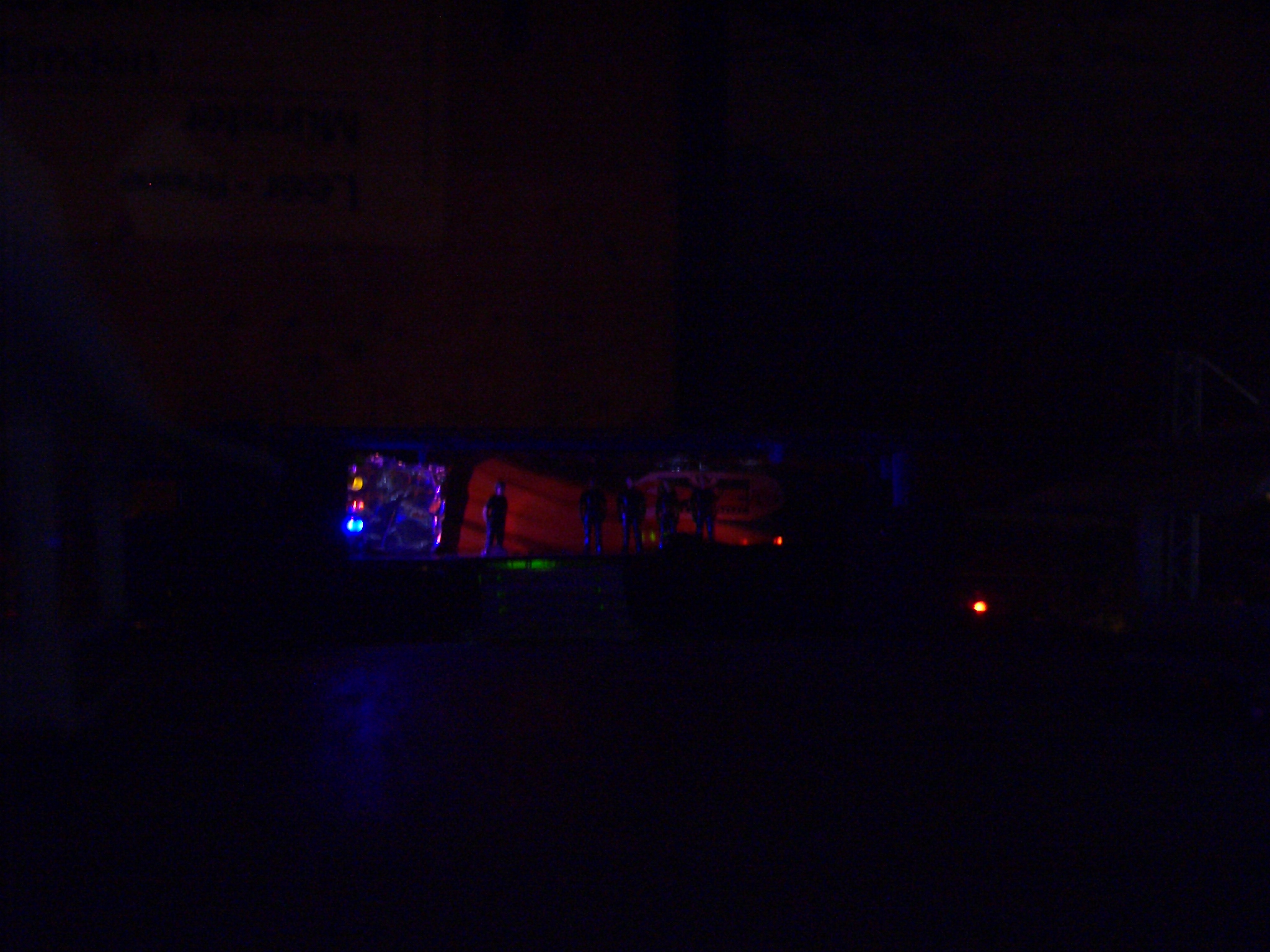 jetzt einmal im dunkeln